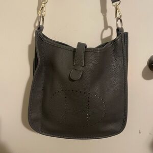 Elegant grey Leather Shoulder Bag